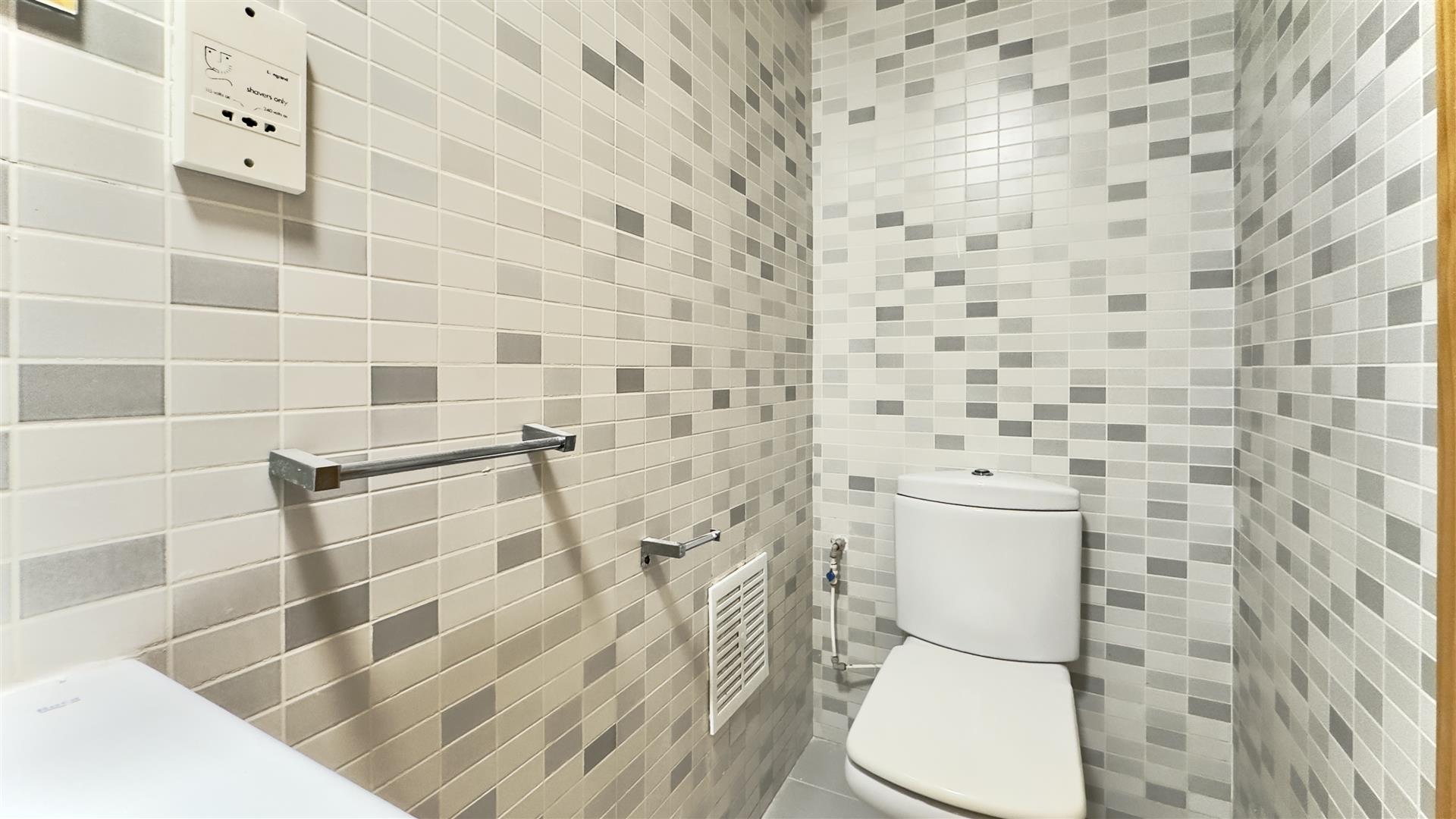 Image of Apartment - 3 Bedrooms - 2 Bathrooms for Sale in Watergardens-Gibraltar, Image 11